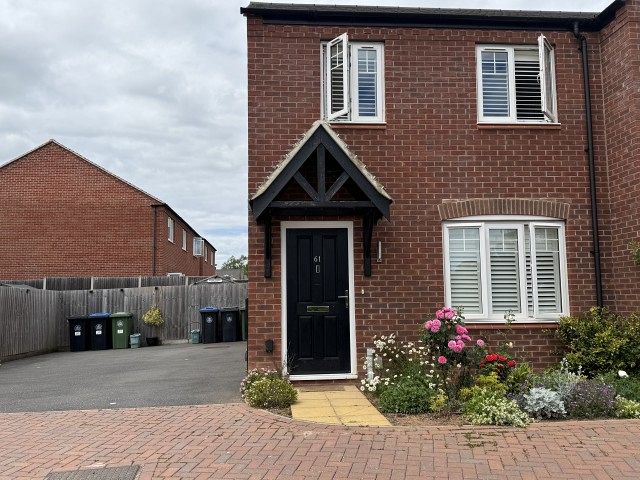 61 Sandringham Avenue, Warwickshire, Stratford-upon-avon